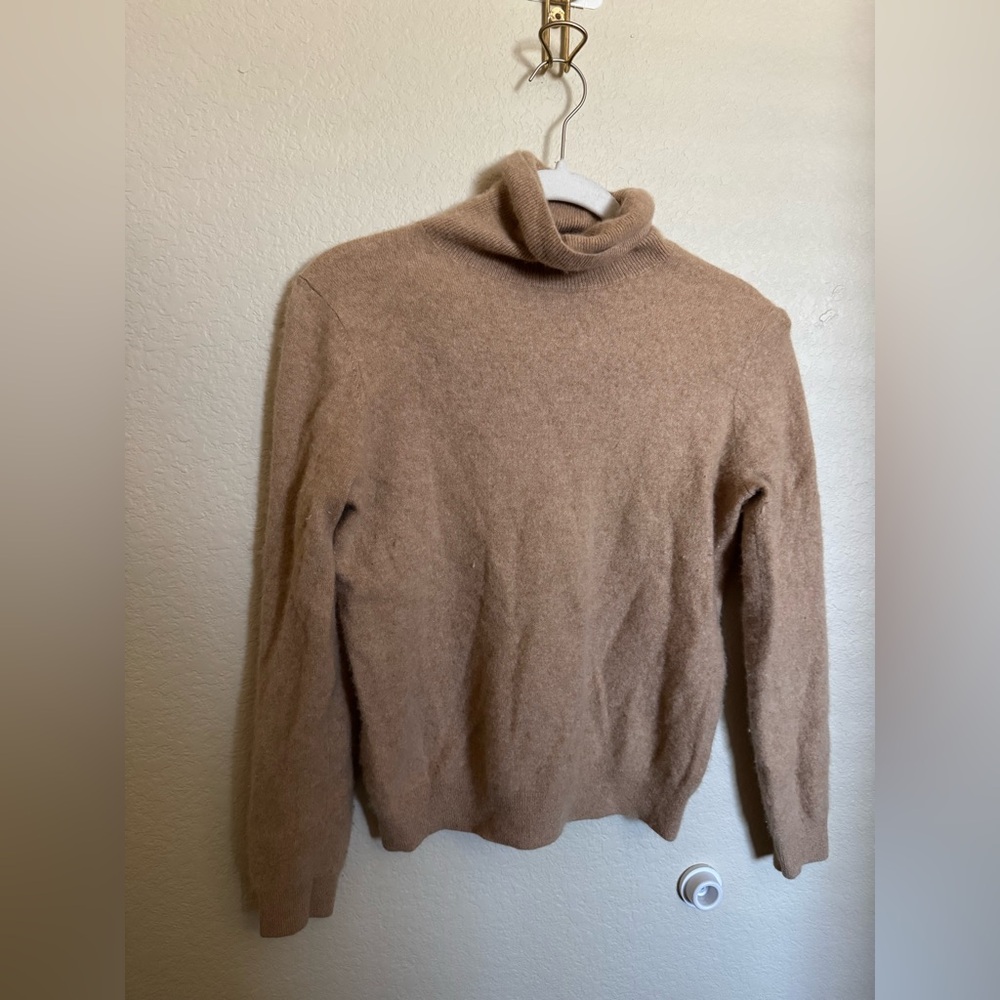 MANGO Cashmere Turtleneck Sweater Size medium in‎ tan